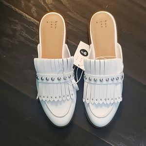 White fringe mules